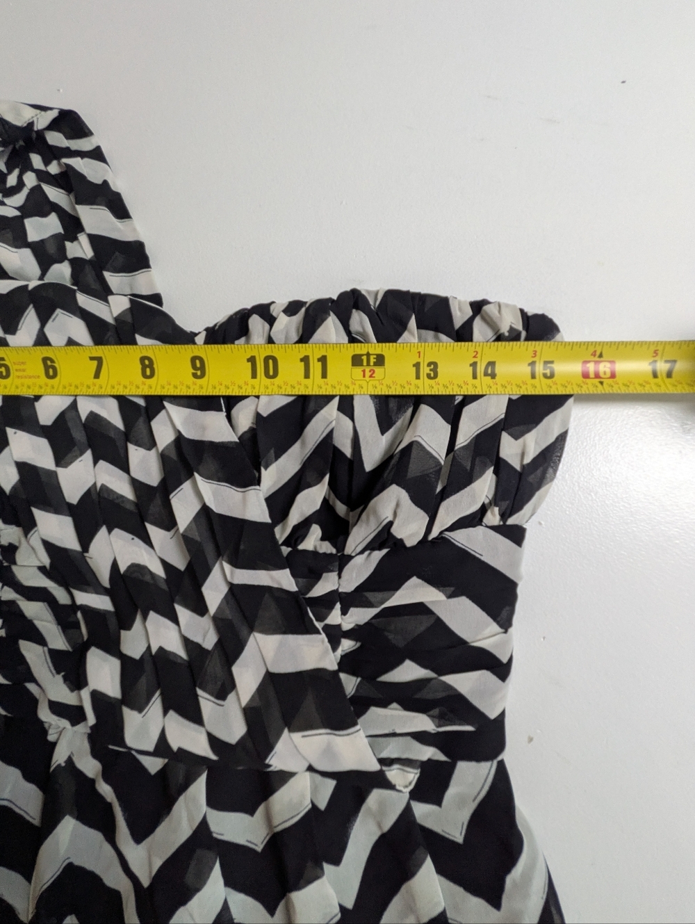 H&M CHEVRON STRIPE ONE-SHOULDER PLEATED Mini Dress New SZ 8 Built-in Bra New - Picture 7 of 12